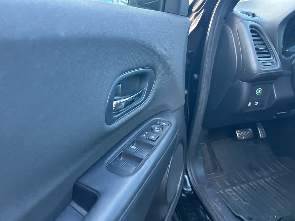 Thumbnail: 2020 Honda HR-V - 14