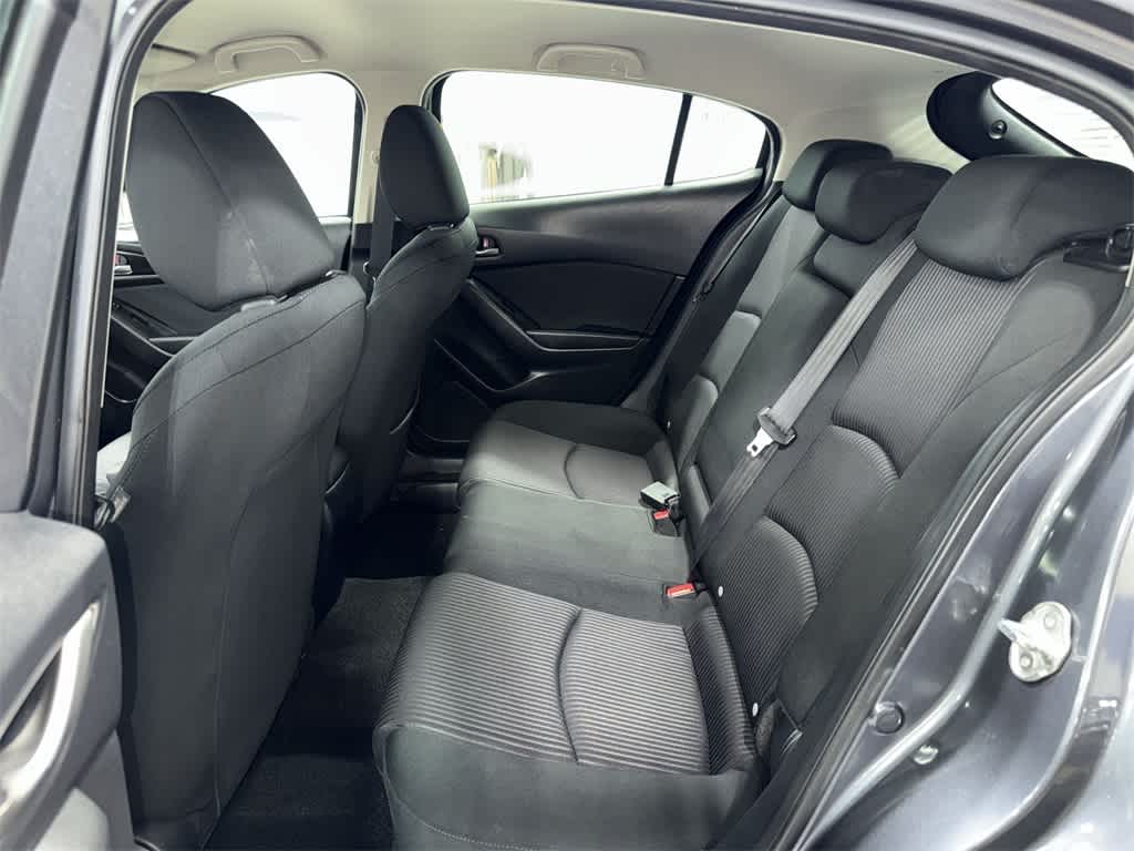 Thumbnail: 2015 Mazda Mazda3 - 17