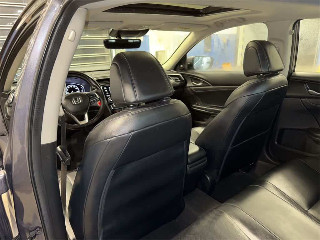 Thumbnail: 2020 Honda Insight - 30