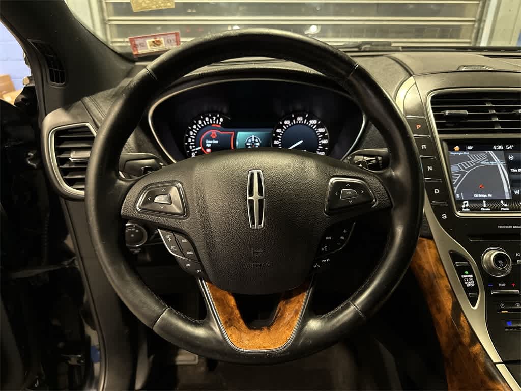 Thumbnail: 2017 Lincoln MKX - 18