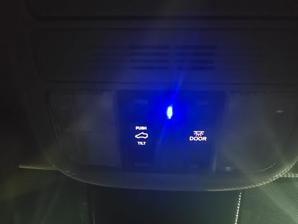 Thumbnail: 2022 Honda Odyssey - 23