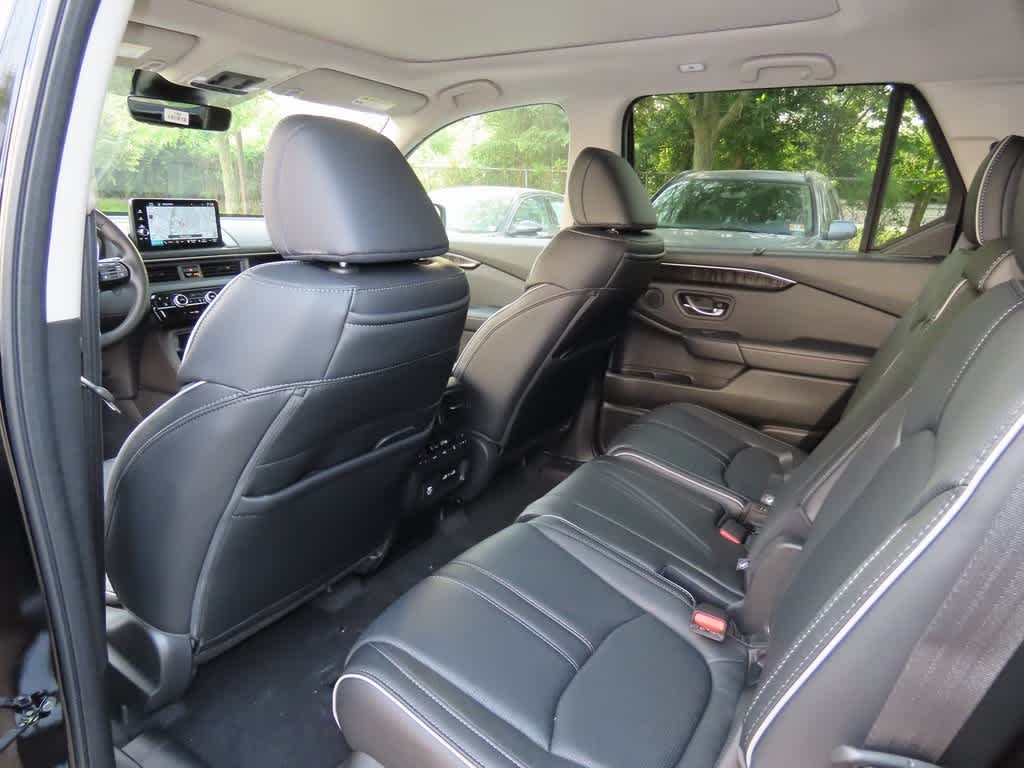 Thumbnail: 2025 Honda Pilot - 15