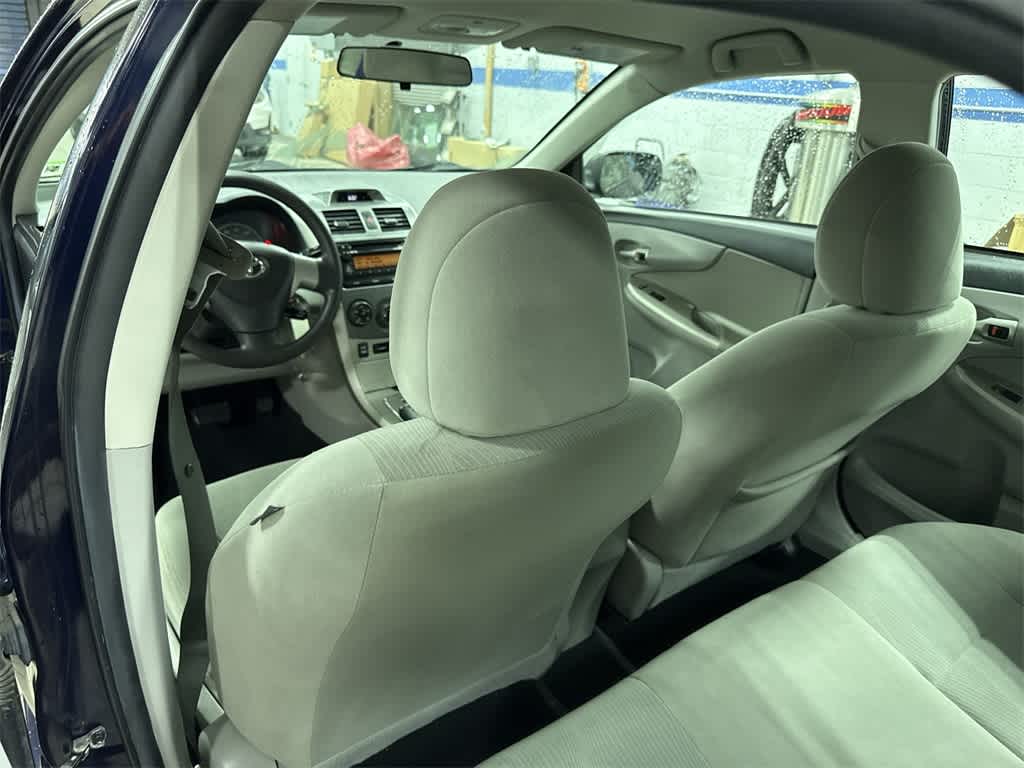 Thumbnail: 2012 Toyota Corolla - 26
