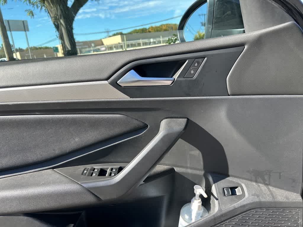 Thumbnail: 2019 Volkswagen Jetta - 5