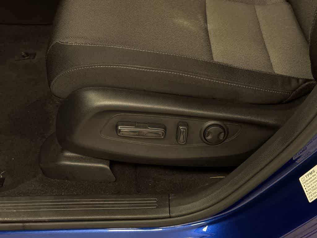 Thumbnail: 2023 Honda CR-V - 23