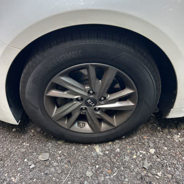 Thumbnail: 2019 Kia Optima - 11