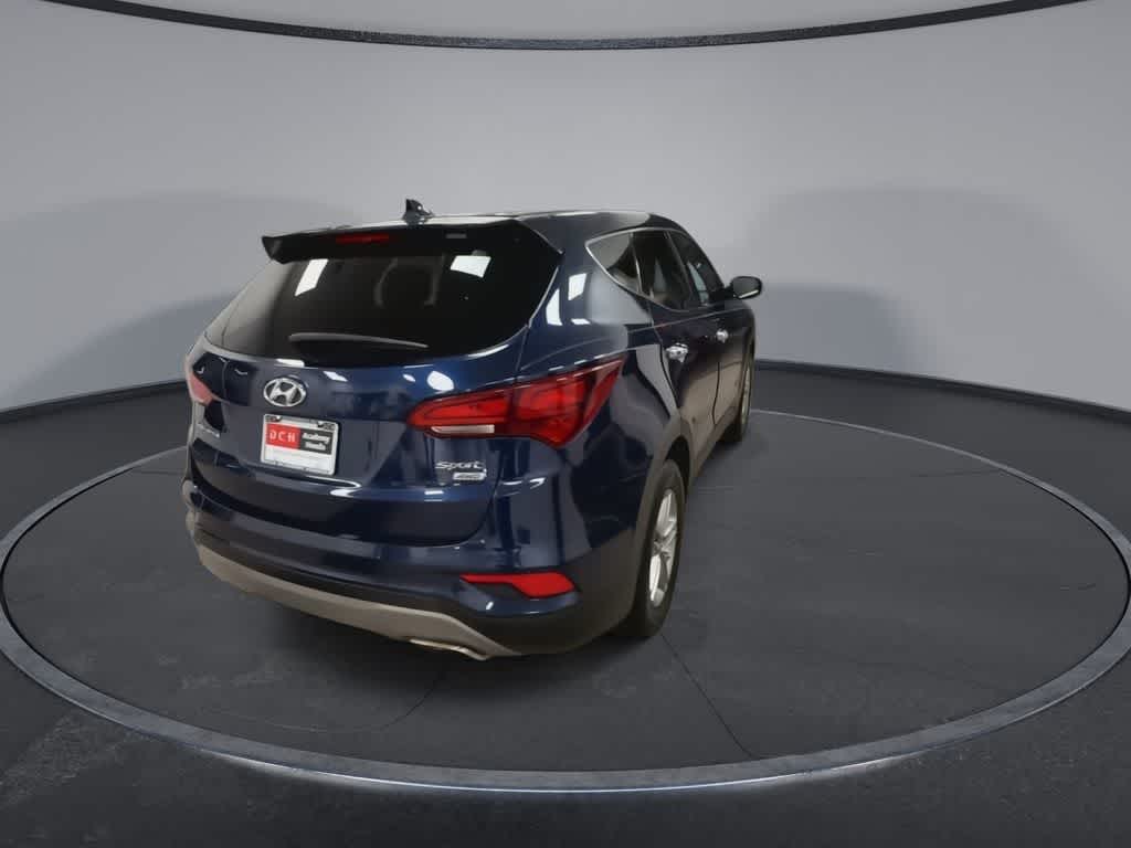 Thumbnail: 2017 Hyundai Santa Fe - 8