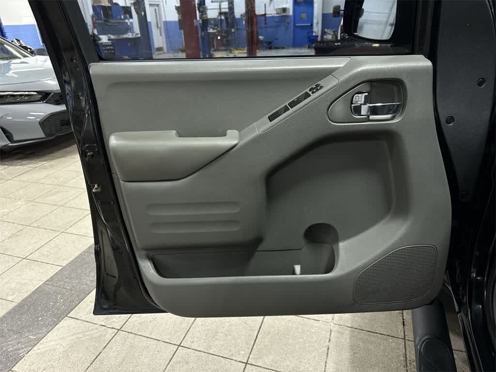 Thumbnail: 2018 Nissan Frontier - 28