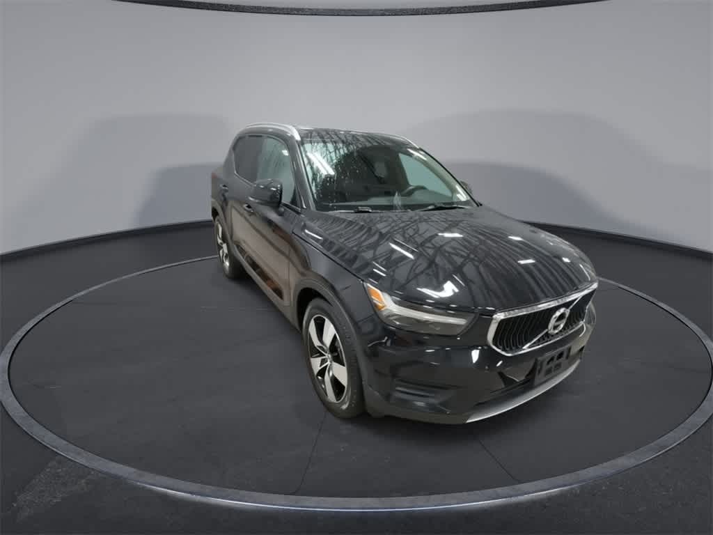 Thumbnail: 2020 Volvo XC40 - 2