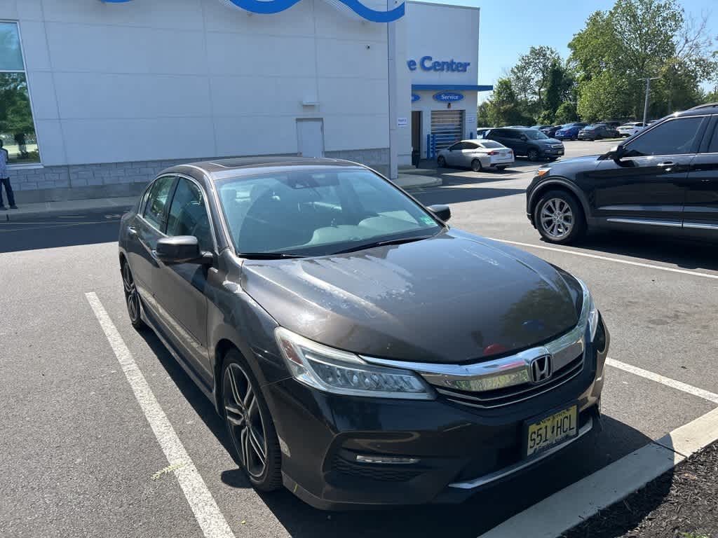 Thumbnail: 2016 Honda Accord - 15