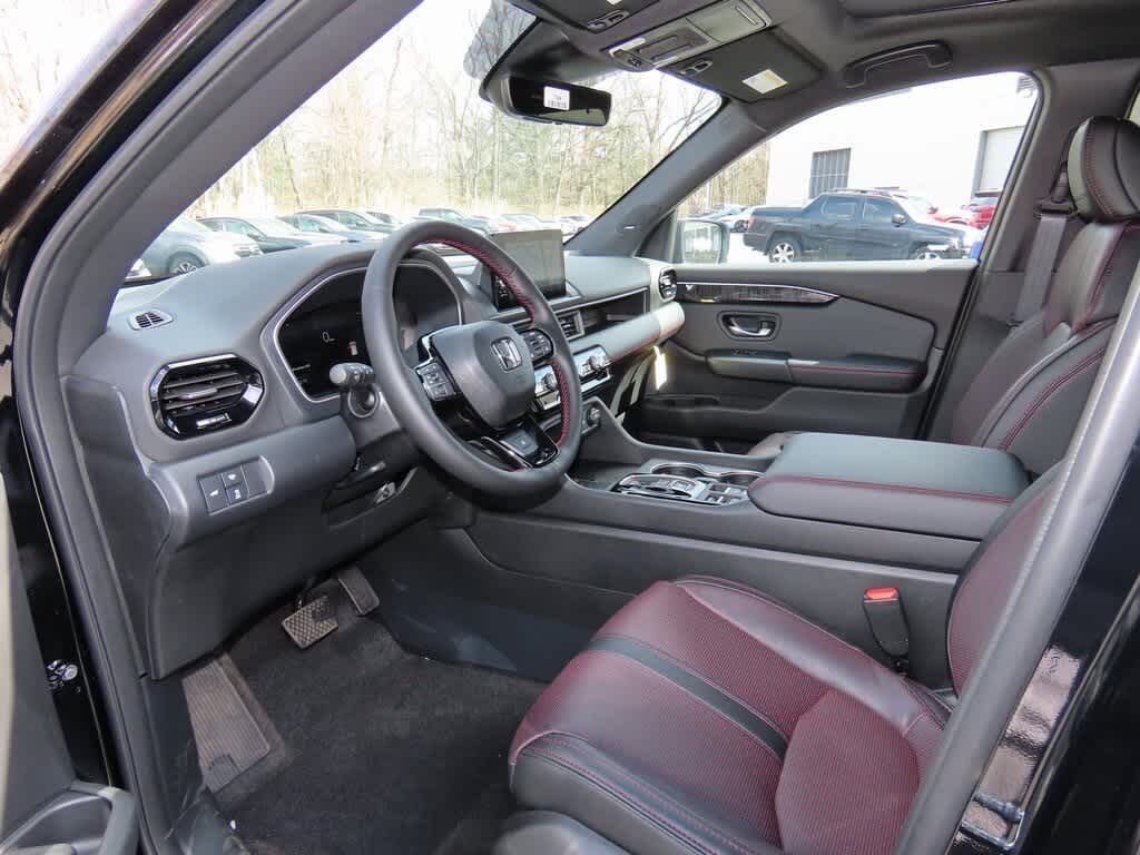 New 2025 Honda Pilot Black Edition SUV