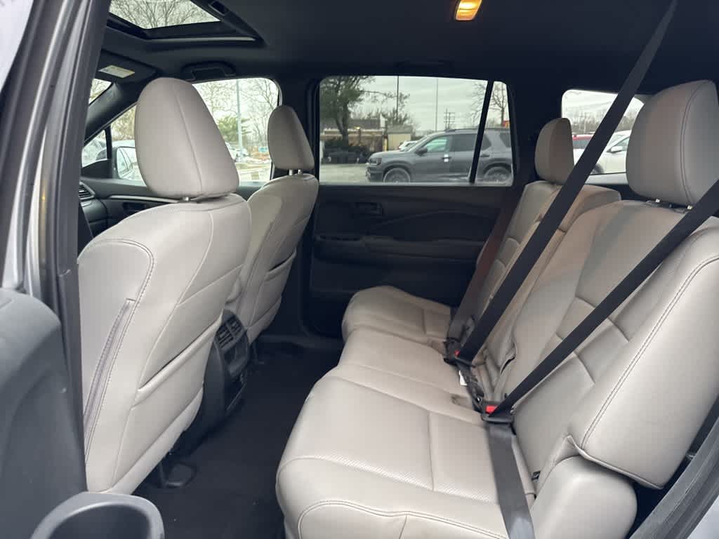 Thumbnail: 2023 Honda Passport - 18