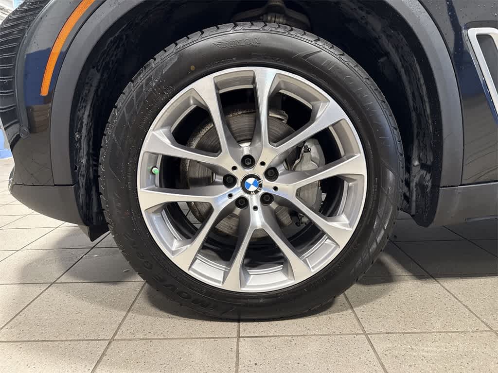 Thumbnail: 2019 BMW X5 - 10