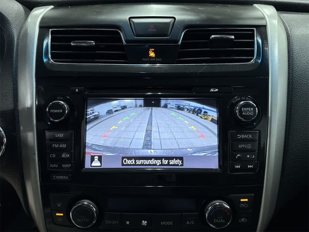 Thumbnail: 2014 Nissan Altima - 26
