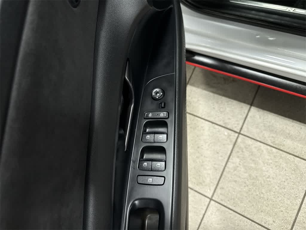 Thumbnail: 2023 Hyundai Elantra - 23