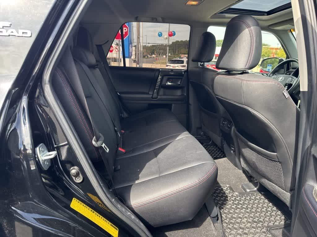 Thumbnail: 2019 Toyota 4Runner - 19