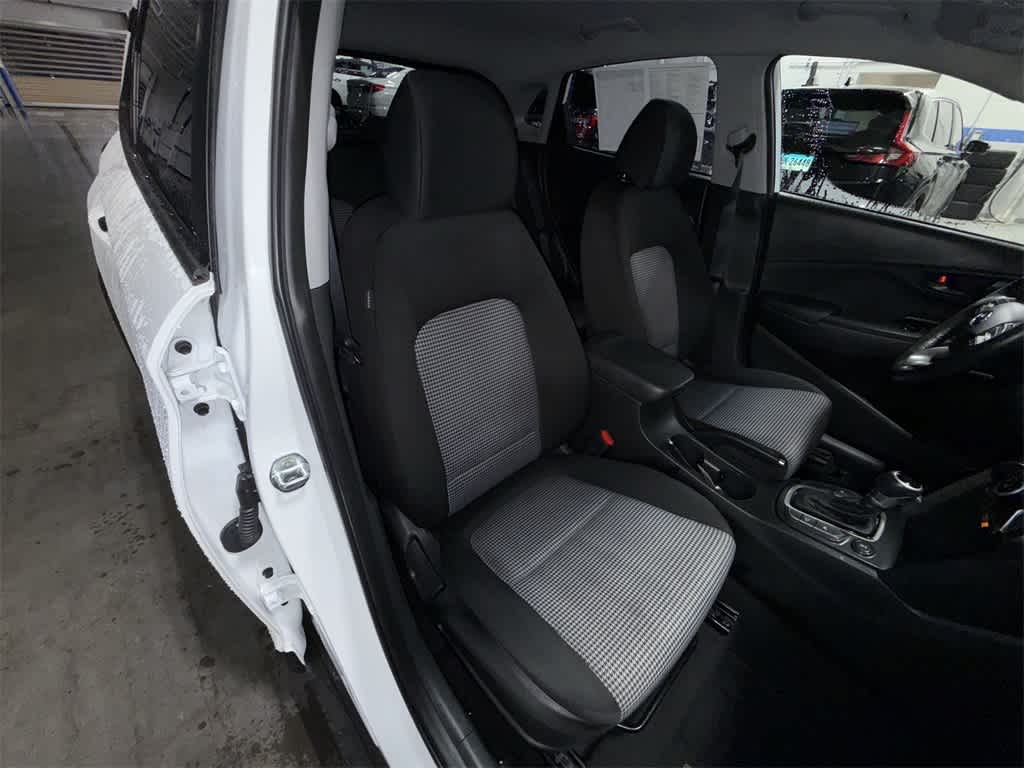 Thumbnail: 2021 Hyundai Kona - 16