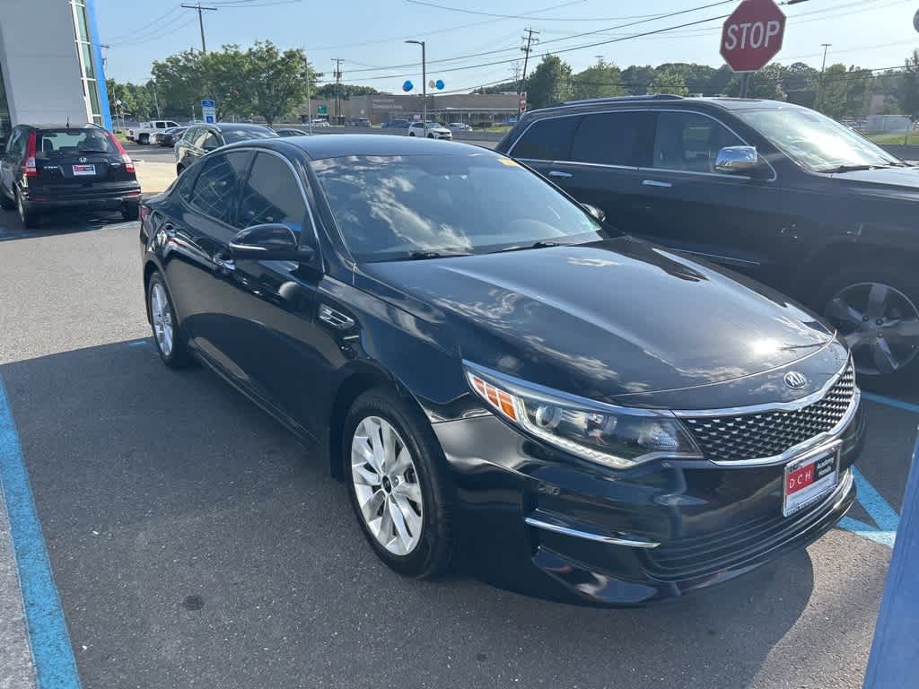 Thumbnail: 2018 Kia Optima - 3