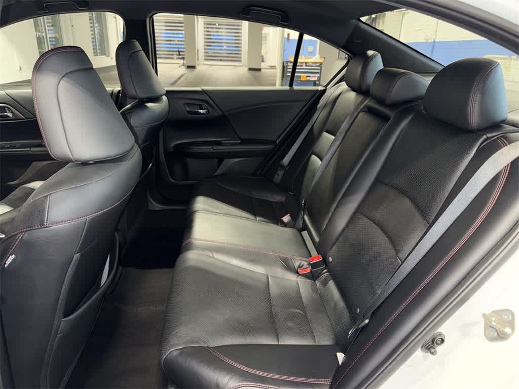 Thumbnail: 2017 Honda Accord - 16