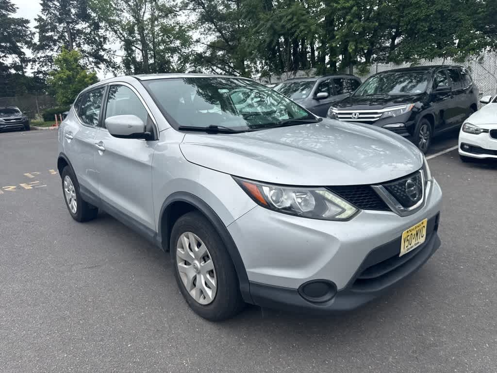 Thumbnail: 2018 Nissan Rogue Sport - 5