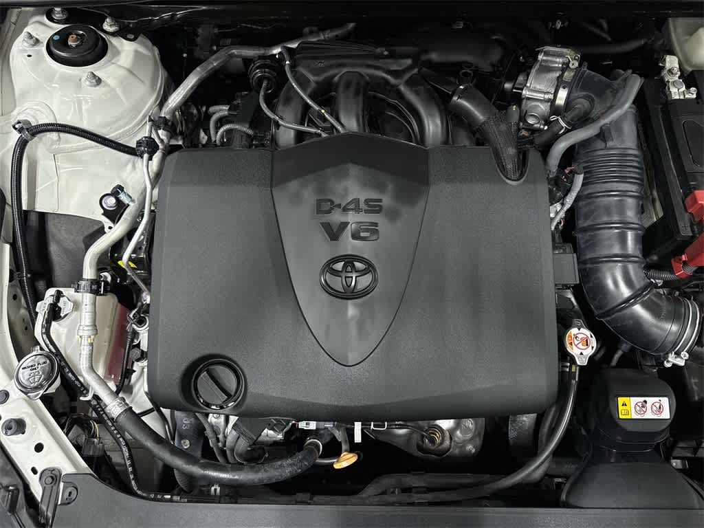 Thumbnail: 2020 Toyota Camry - 12