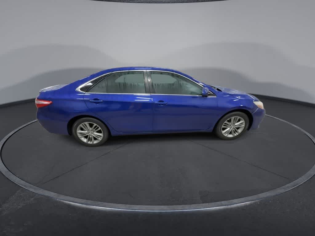 Thumbnail: 2016 Toyota Camry - 9