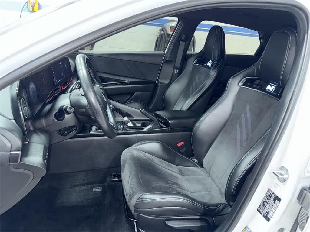 Thumbnail: 2023 Hyundai Elantra - 15