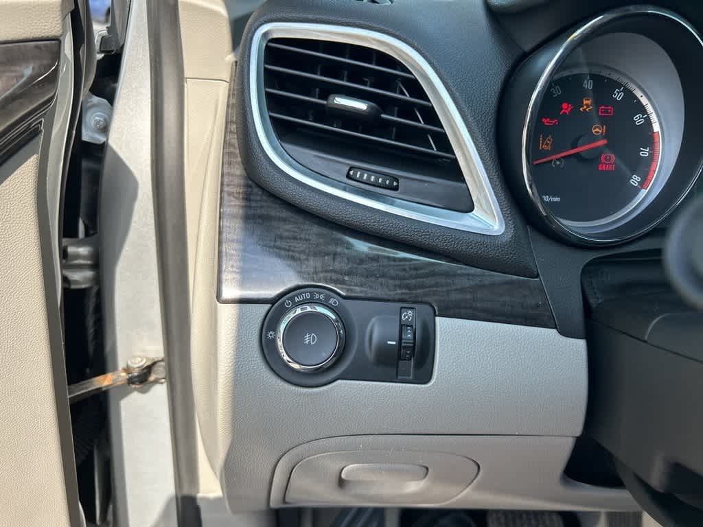 Thumbnail: 2016 Buick Encore - 17
