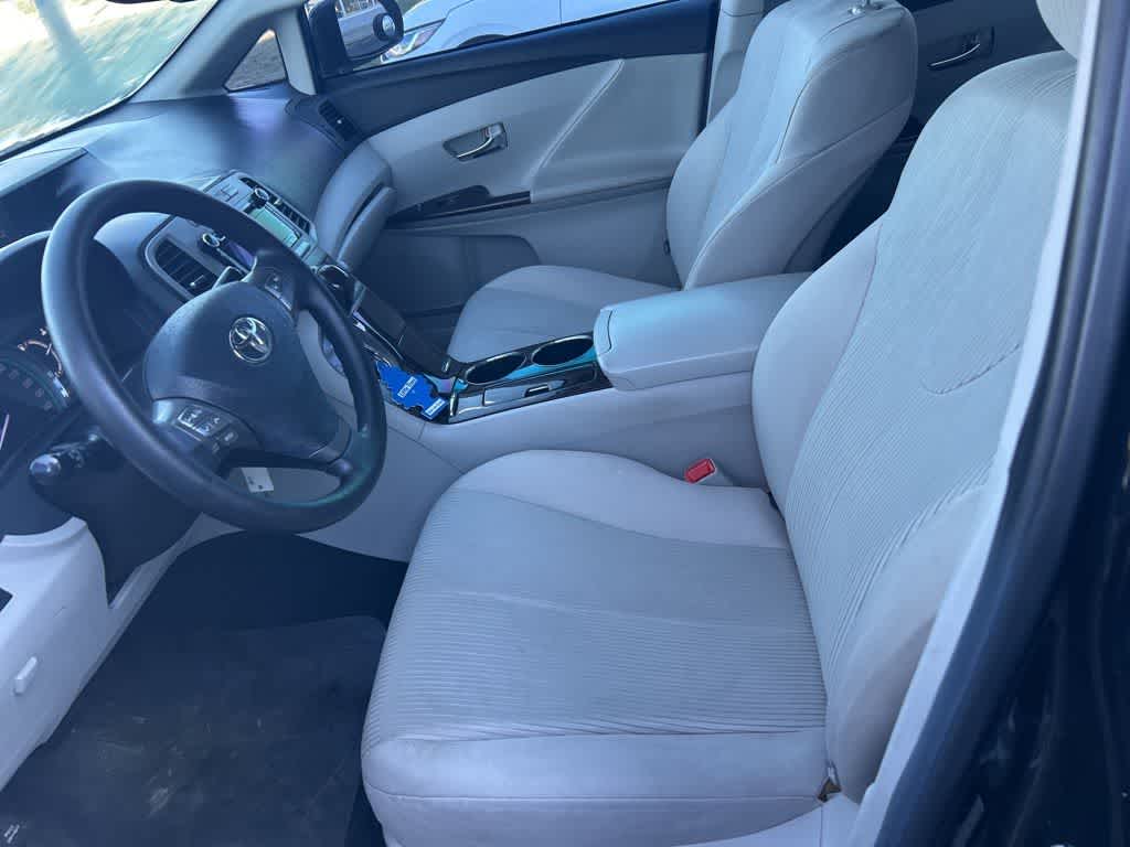 Thumbnail: 2012 Toyota Venza - 13