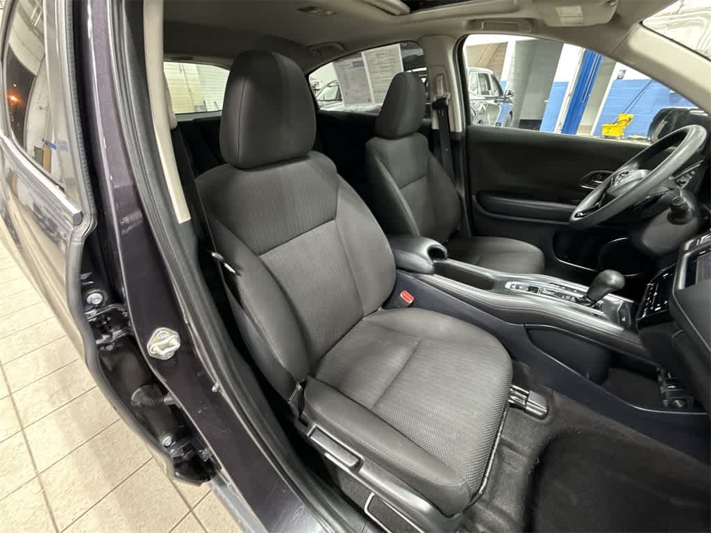 Thumbnail: 2017 Honda HR-V - 15