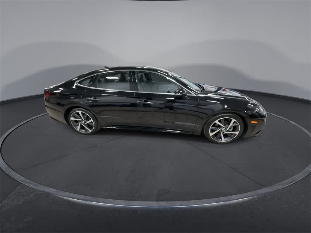 Thumbnail: 2023 Hyundai Sonata - 9