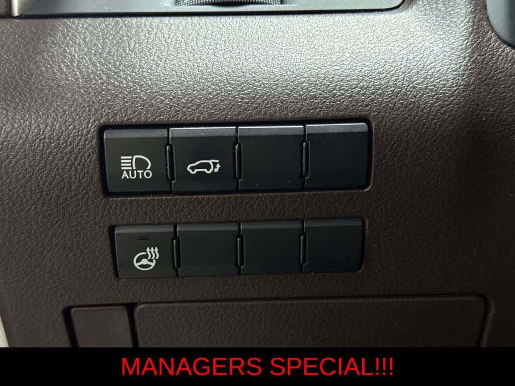 Thumbnail: 2020 Lexus RX - 32