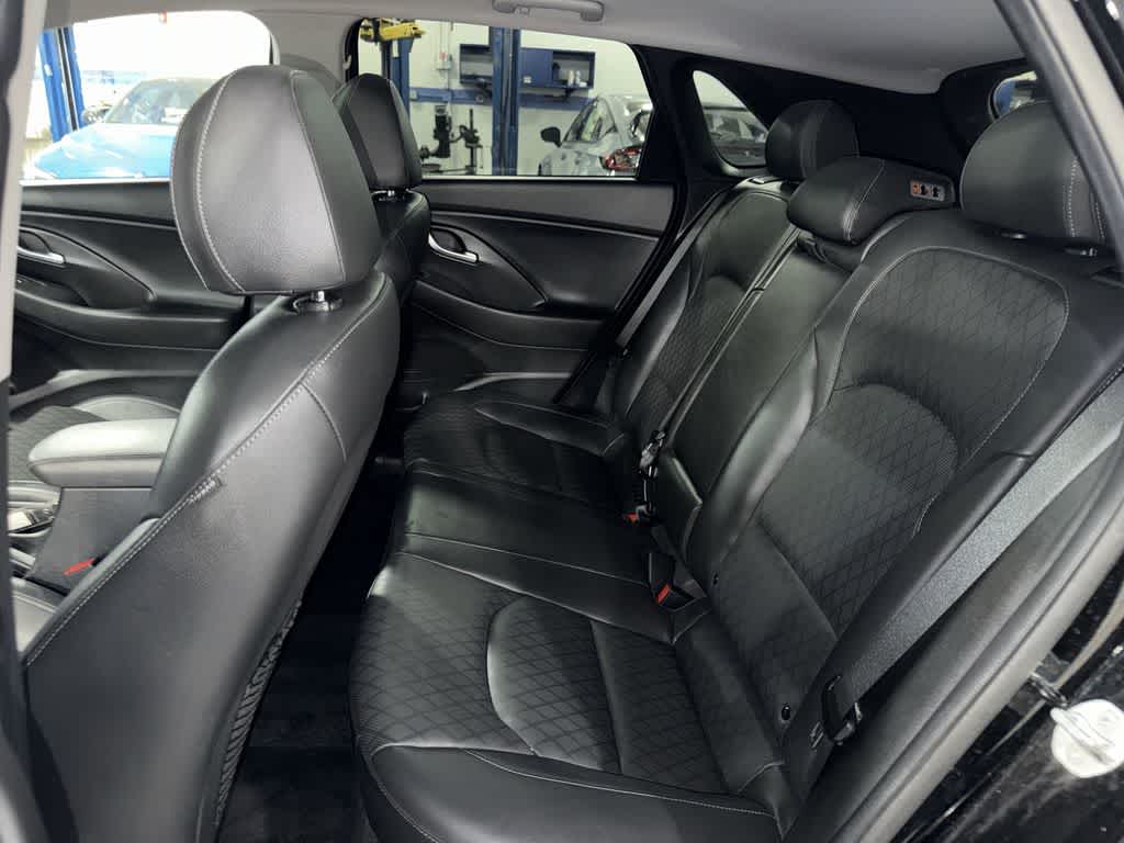 Thumbnail: 2019 Hyundai Elantra - 17