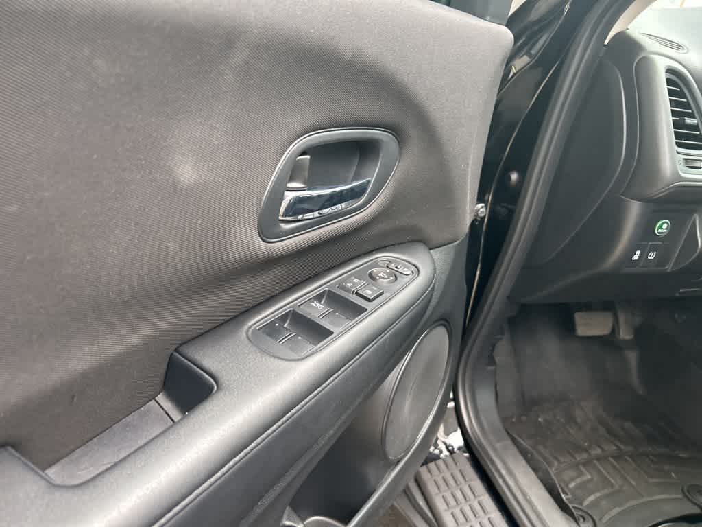 Thumbnail: 2018 Honda HR-V - 14