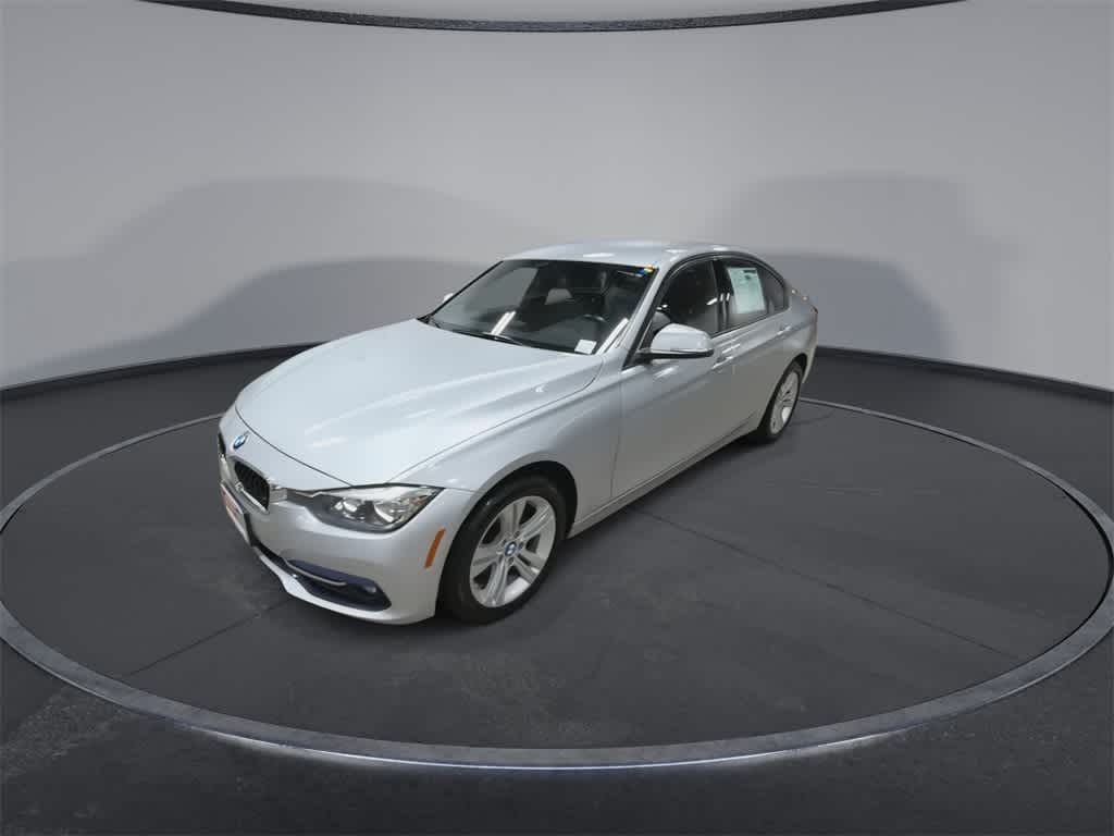 Thumbnail: 2016 BMW 3 Series - 4