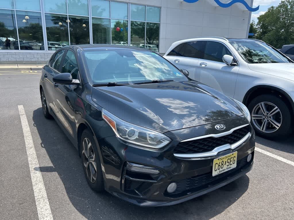 Thumbnail: 2020 Kia Forte - 14