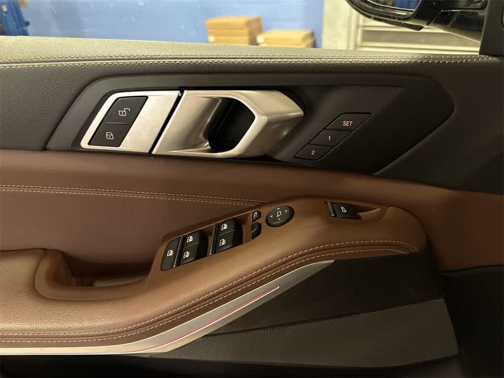 Thumbnail: 2022 BMW X5 - 23