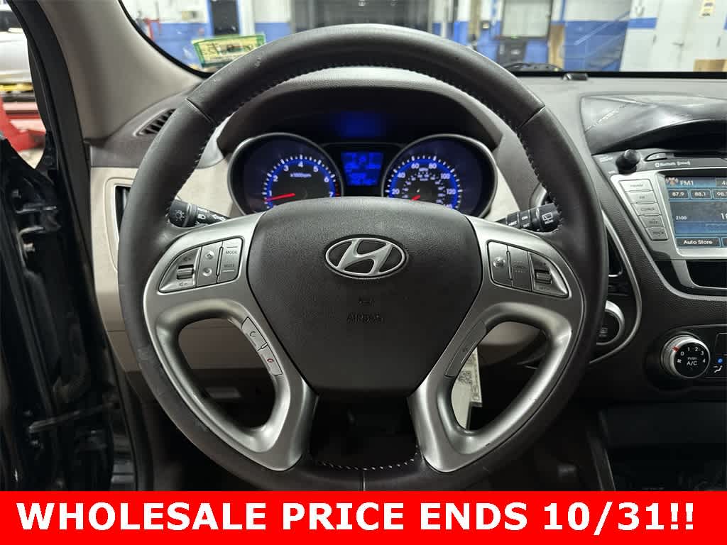 Thumbnail: 2011 Hyundai Tucson - 18