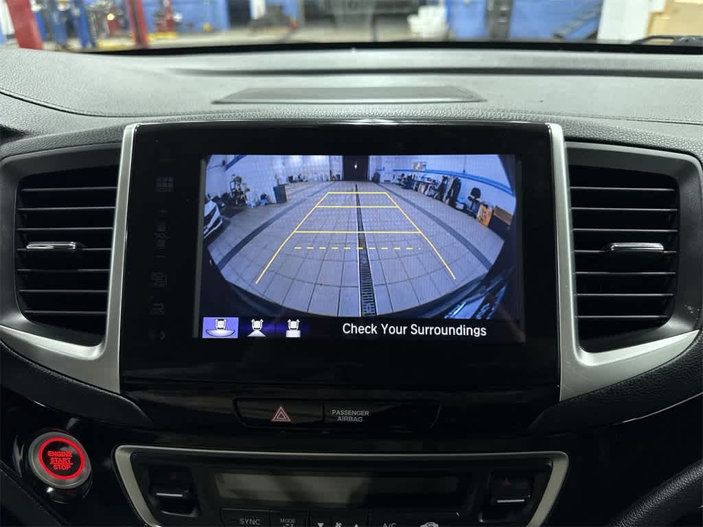 Thumbnail: 2016 Honda Pilot - 26