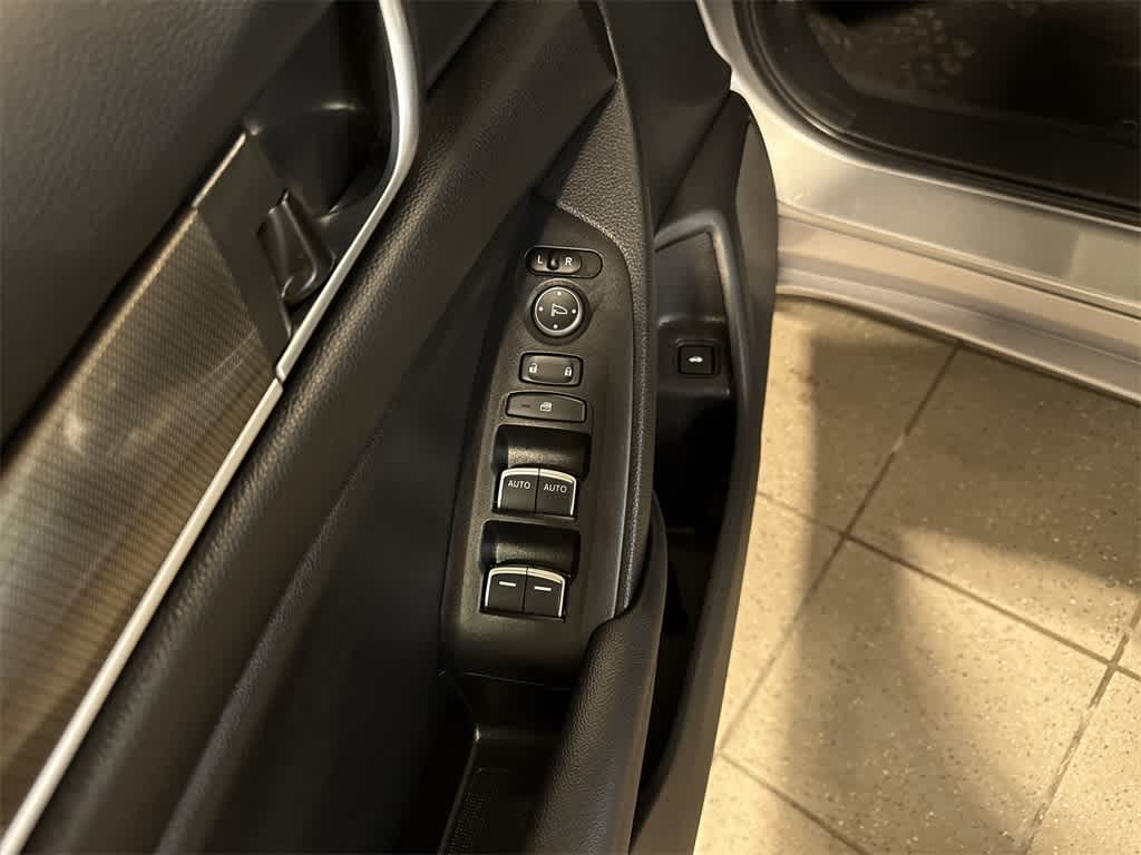 Thumbnail: 2022 Honda Accord - 22