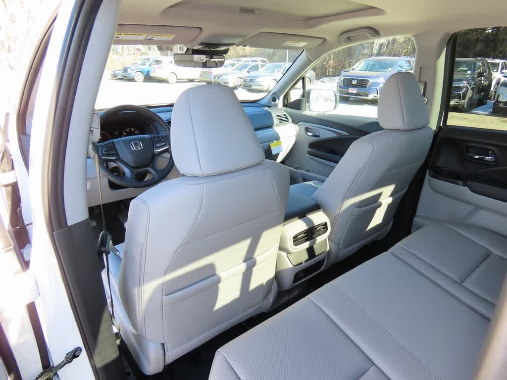 Thumbnail: 2025 Honda Ridgeline - 13