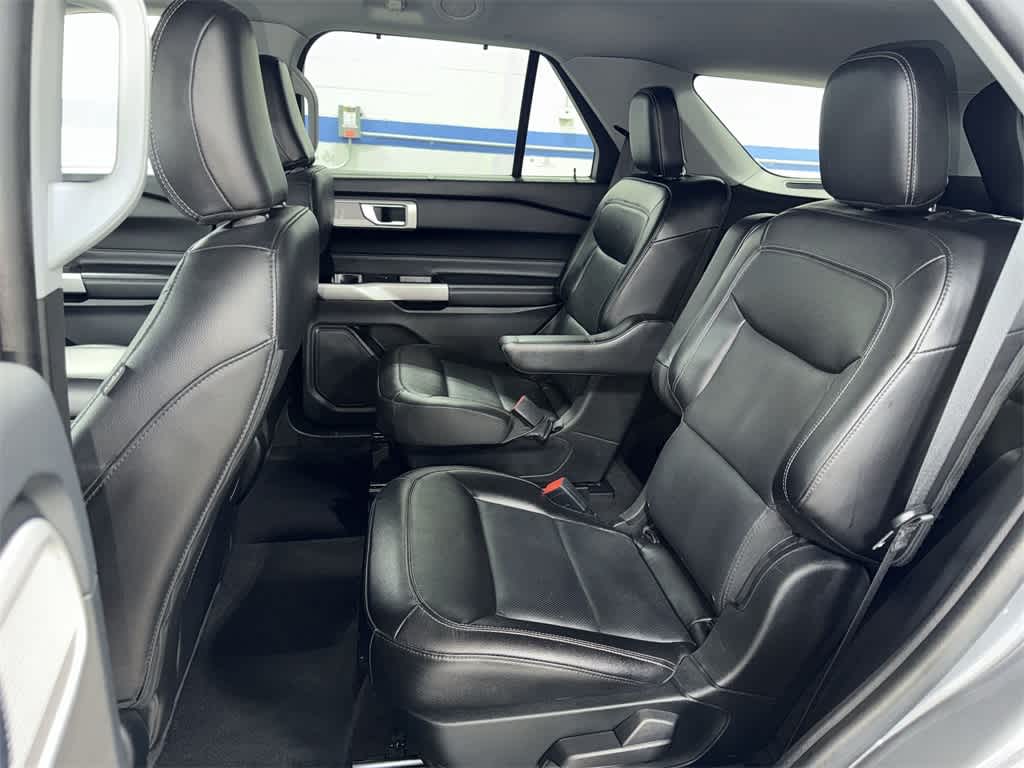 Thumbnail: 2022 Ford Explorer - 17