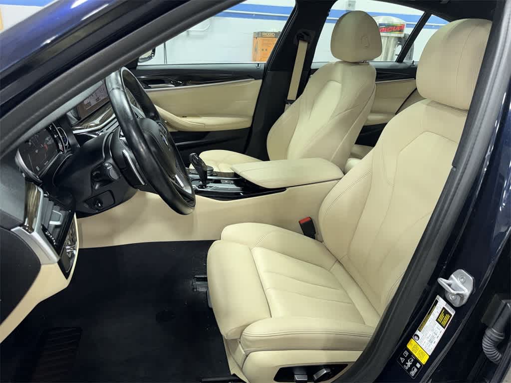 Thumbnail: 2019 BMW 5 Series - 15