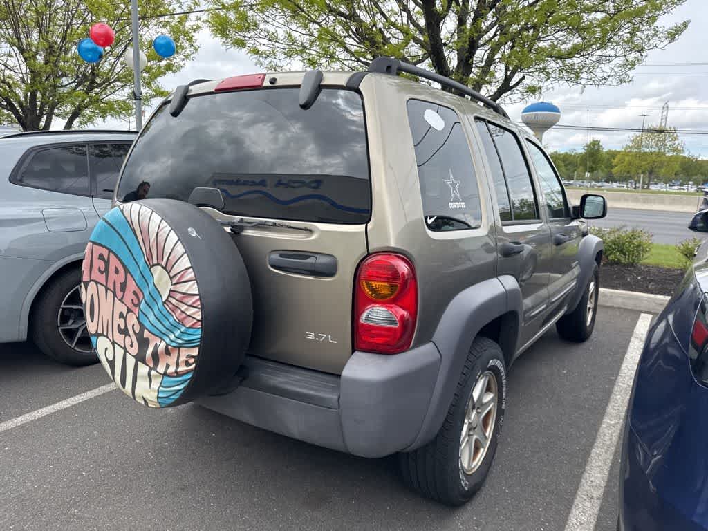 Thumbnail: 2004 Jeep Liberty - 4