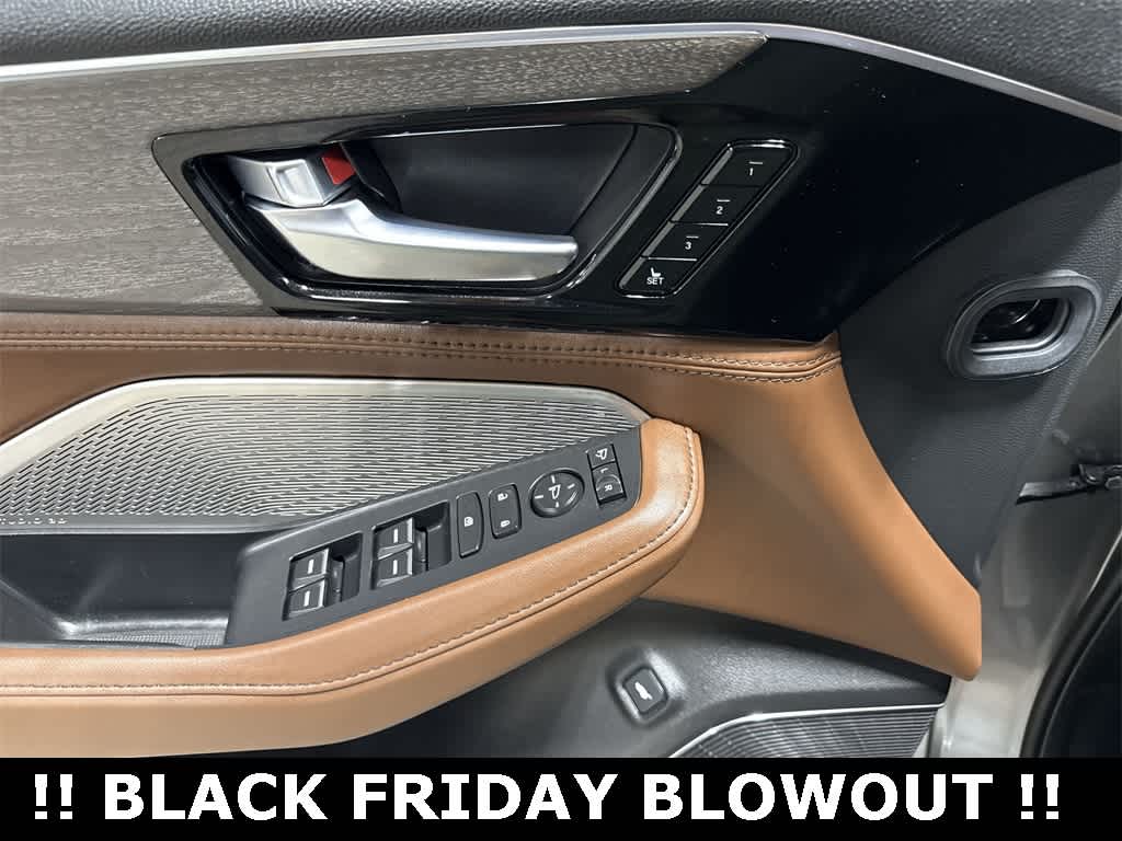 Thumbnail: 2023 Acura MDX - 23