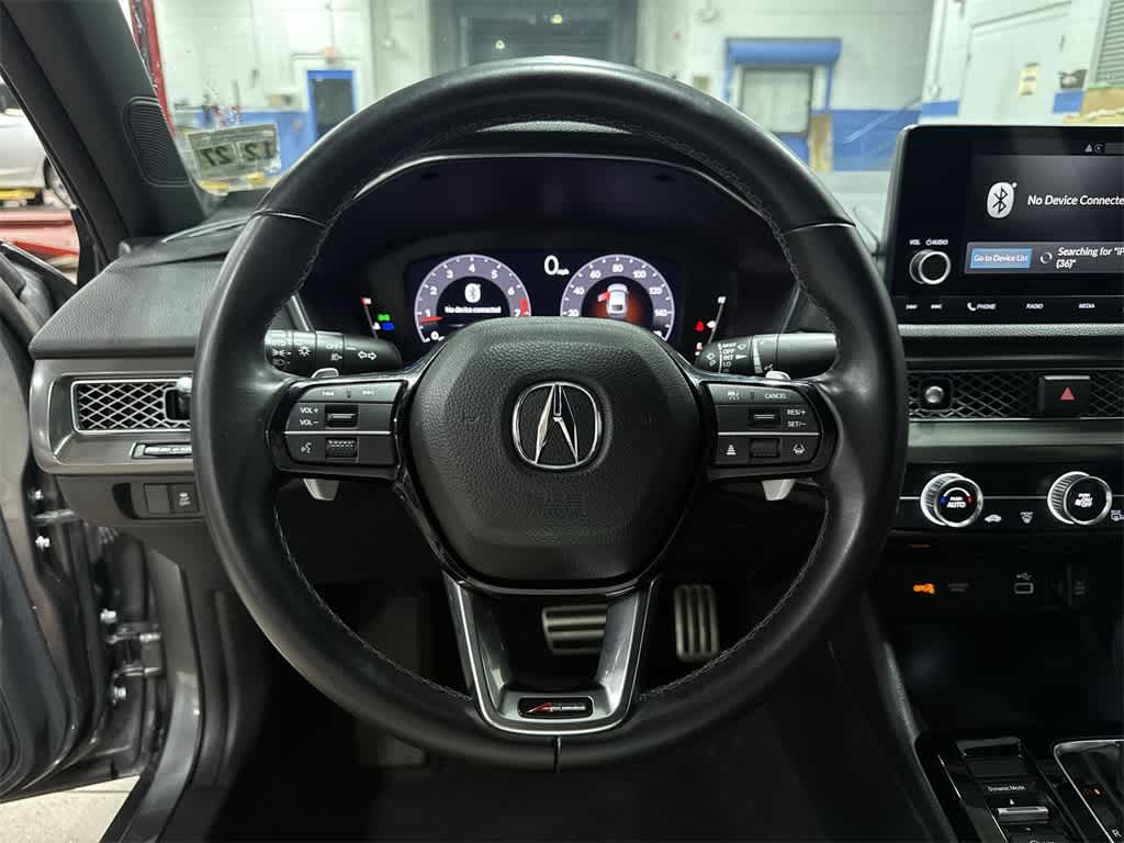 Thumbnail: 2023 Acura Integra - 18