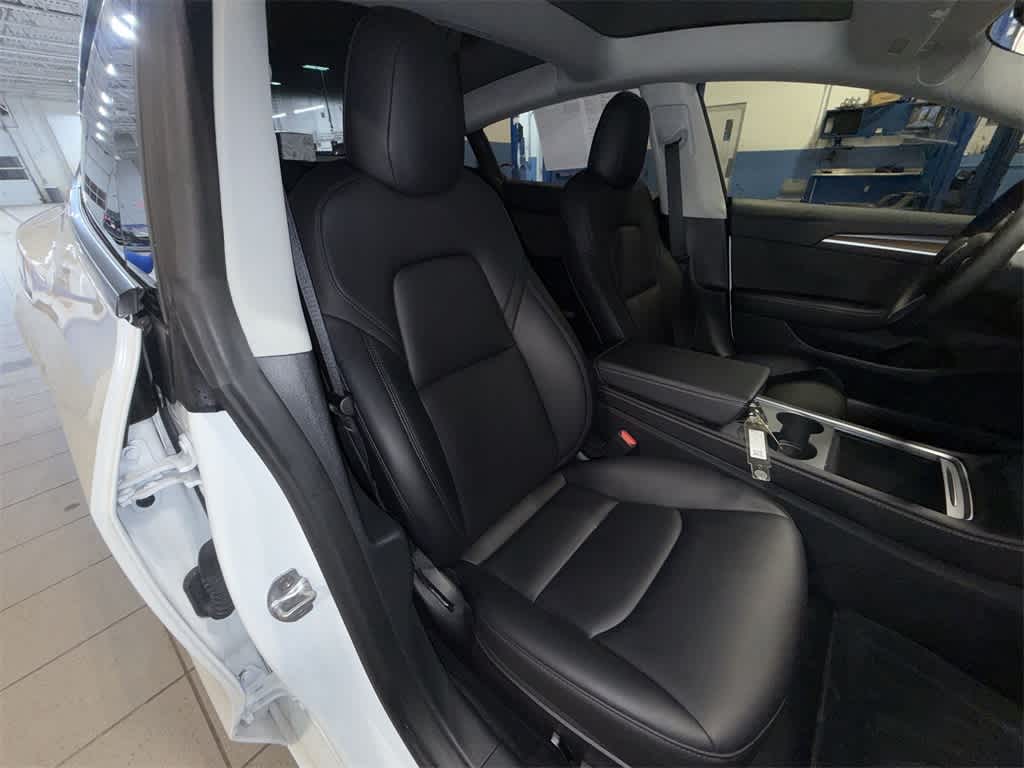 Thumbnail: 2023 Tesla Model 3 - 16