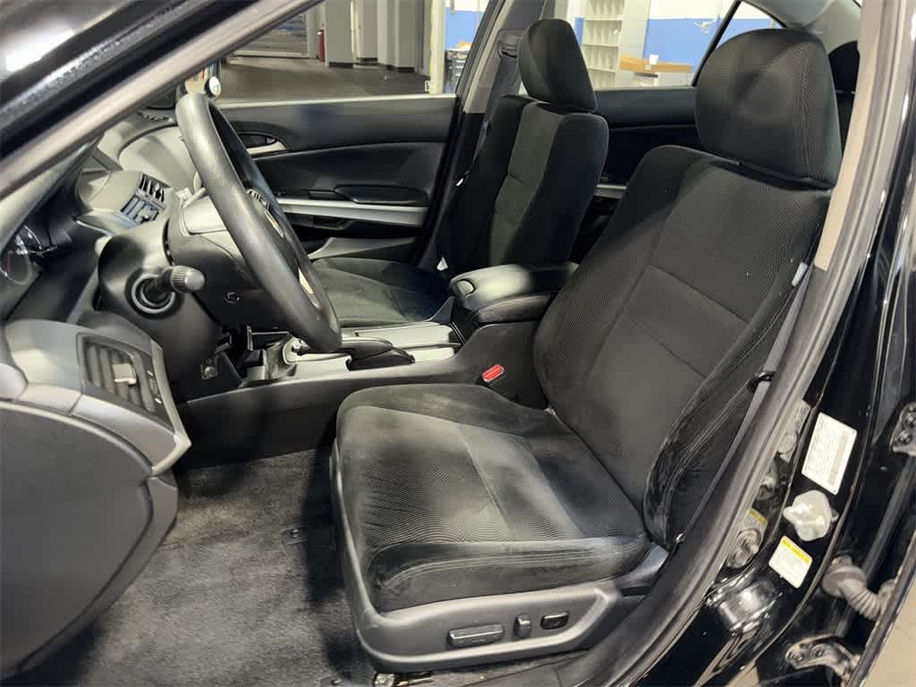 Thumbnail: 2009 Honda Accord - 15