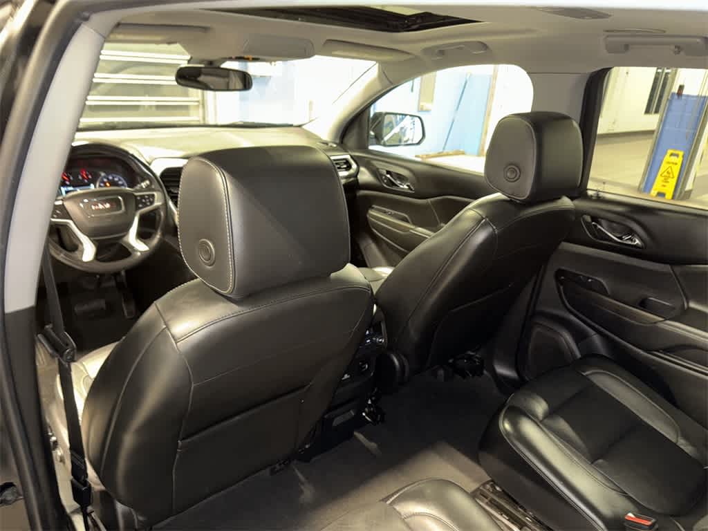 Thumbnail: 2017 GMC Acadia - 31