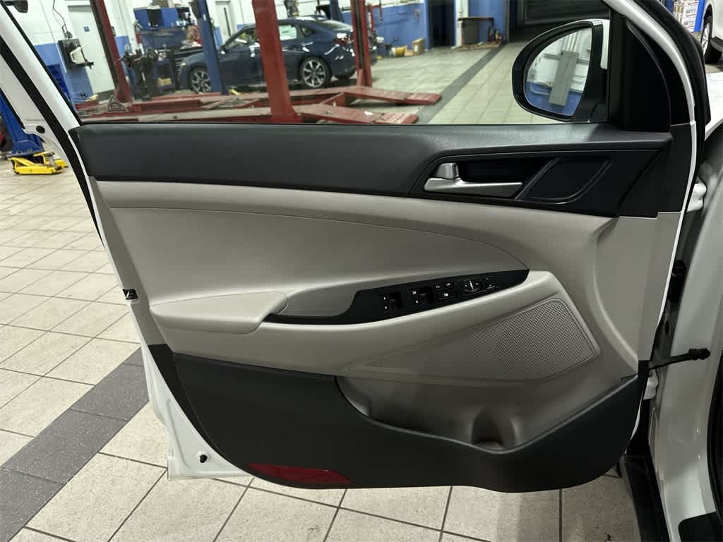 Thumbnail: 2018 Hyundai Tucson - 31